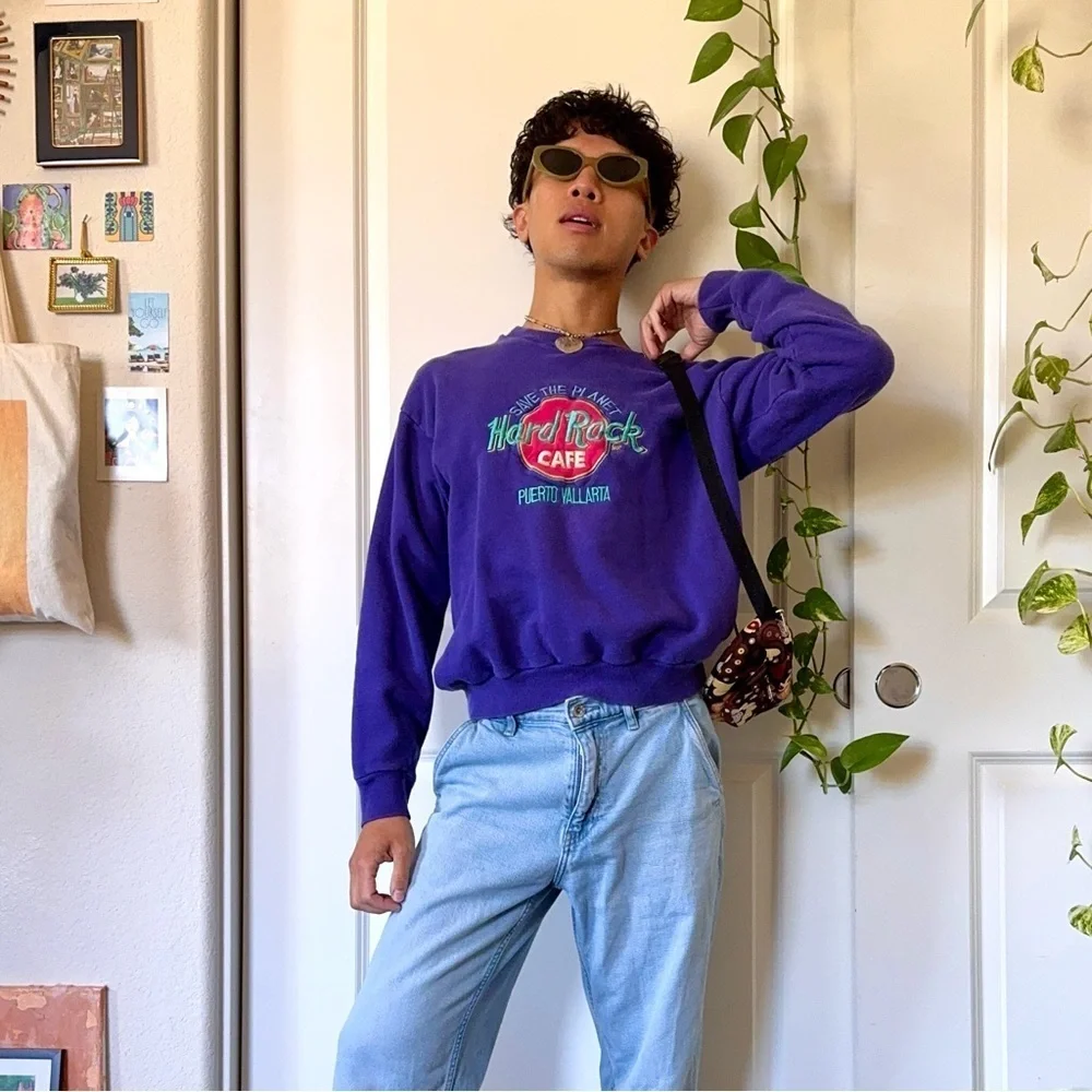 Vintage Purple Hard Rock Cafe Puerto Vallarta Sweater